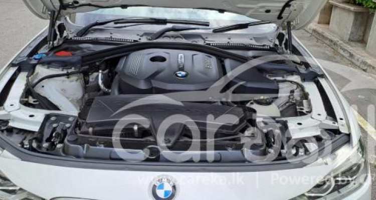 BMW 318i M SPORT 2018
