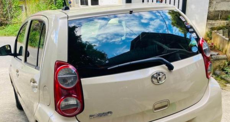 TOYOTA PASSO 2012