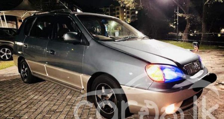 KIA CARENS 2001