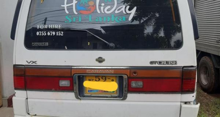 NISSAN CARAVAN 1992