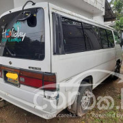 NISSAN CARAVAN 1992