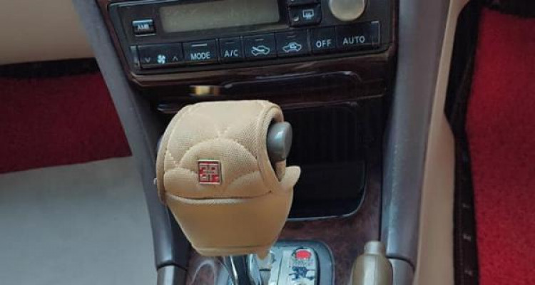 NISSAN CEFIRO 2000