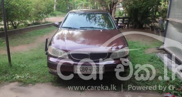 NISSAN CEFIRO 2000