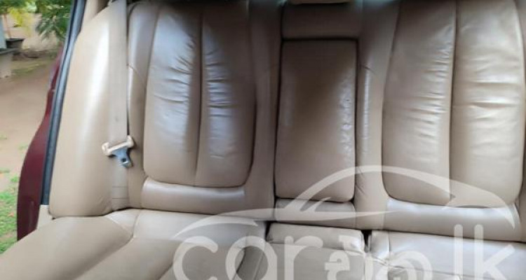 NISSAN CEFIRO 2000