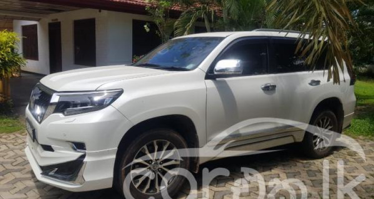 TOYOTA LAND CRUISER PRADO 2014