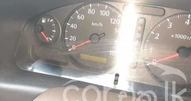 NISSAN BLUEBIRD SYLPHY 2002