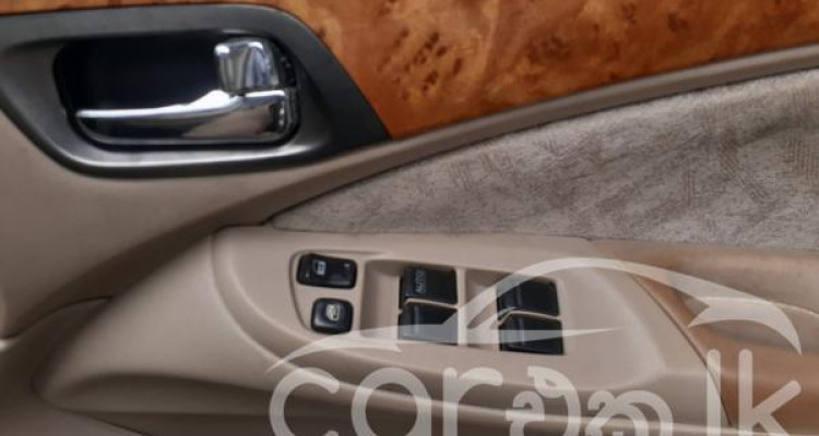 NISSAN BLUEBIRD SYLPHY 2002