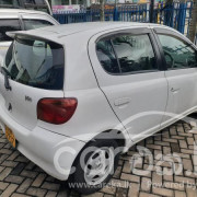 TOYOTA VITZ 2000