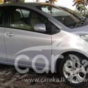 TOYOTA VITZ 2010