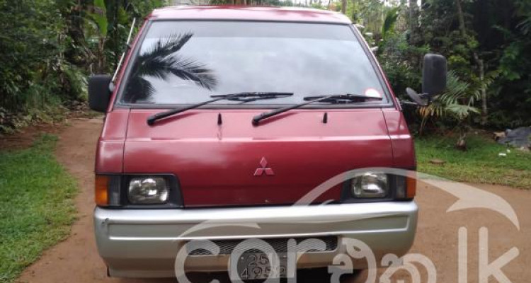 MITSUBISHI DELICA 1993