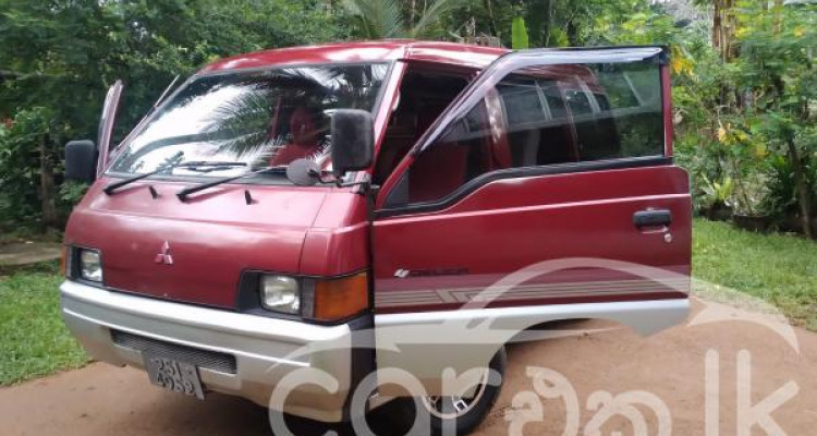 MITSUBISHI DELICA 1993