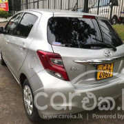 TOYOTA VITZ 2015