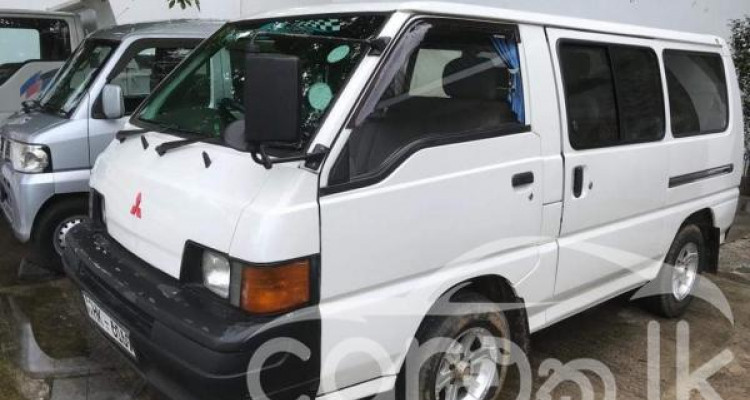 MITSUBISHI DELICA 1998