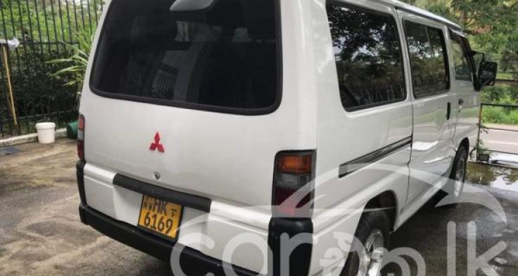 MITSUBISHI DELICA 1998