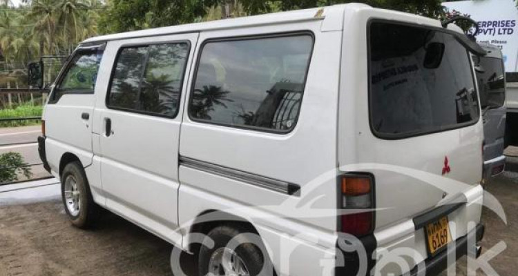 MITSUBISHI DELICA 1998