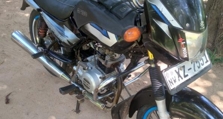 Bajaj ct 100 deals model 2005