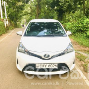TOYOTA VITZ 2015