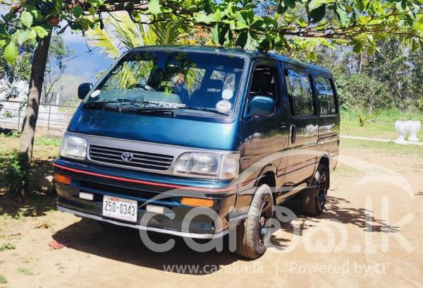 TOYOTA HIACE LH109 1992