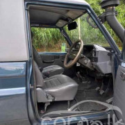 TOYOTA LAND CRUISER BJ73 1987
