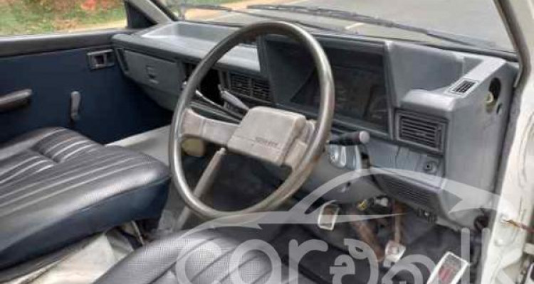 TOYOTA LAND CRUISER BJ73 1987