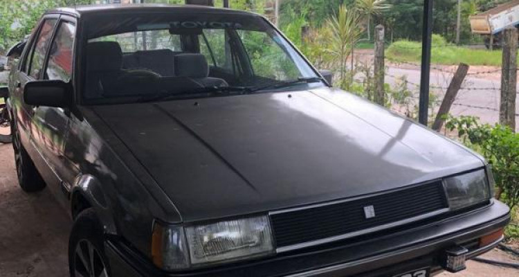 TOYOTA COROLLA AE81 1983