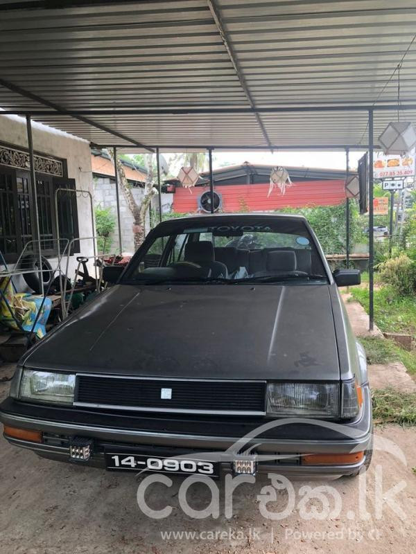 TOYOTA COROLLA AE81 1983