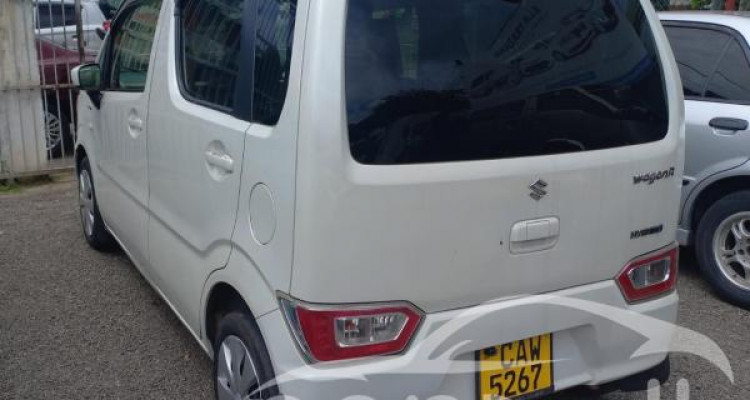 SUZUKI WAGON R FX 2017