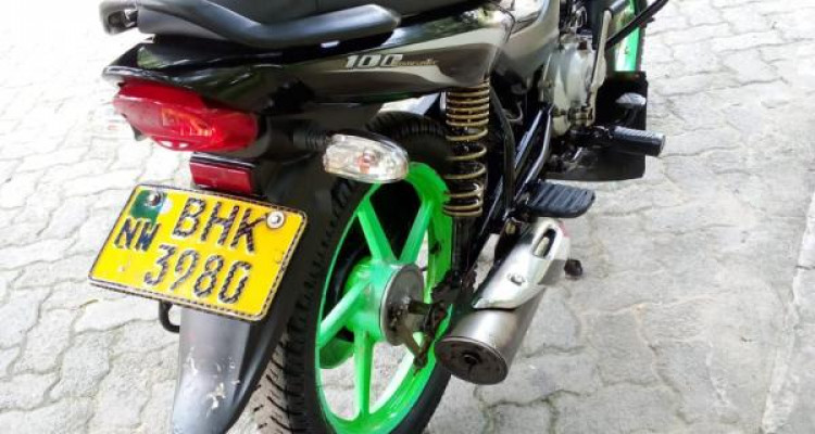 BAJAJ PLATINA 2018