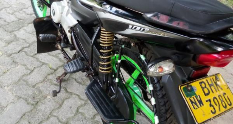 BAJAJ PLATINA 2018