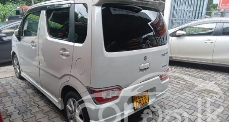 SUZUKI WAGON R STINGRAY 2018