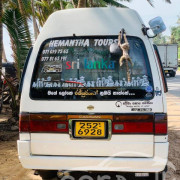 NISSAN CARAVAN 1993