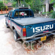ISUZU DOUBLE CAB 1986