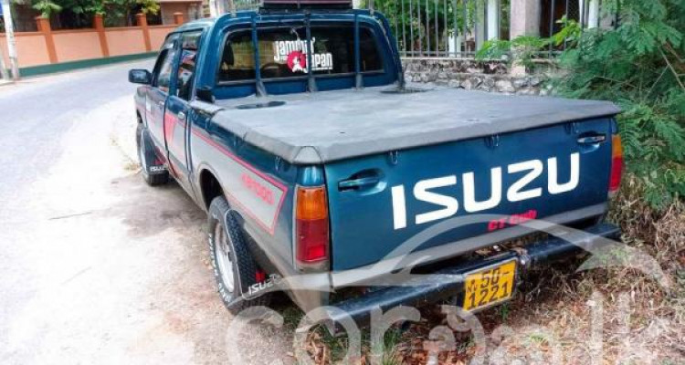 ISUZU DOUBLE CAB 1986