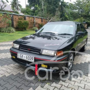 MAZDA FAMILIA 1990