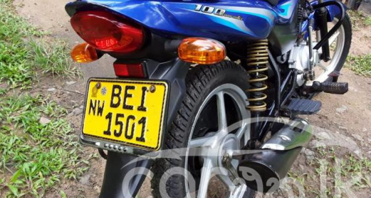 BAJAJ PLATINA 2016