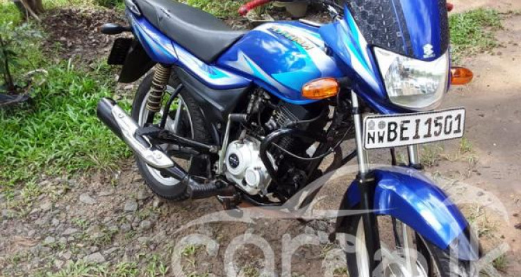 BAJAJ PLATINA 2016
