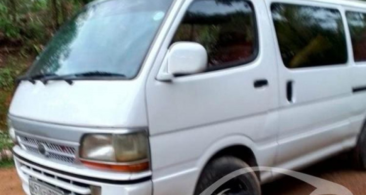 TOYOTA HIACE LH119 1990
