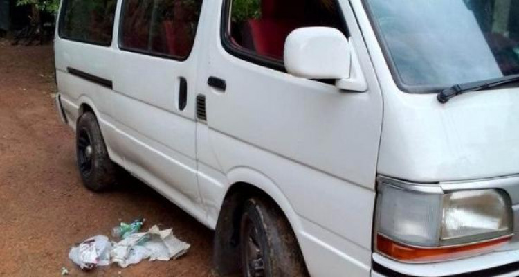TOYOTA HIACE LH119 1990
