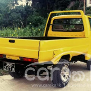 MITSUBISHI DELICA 1977