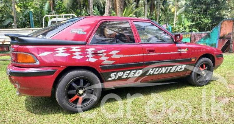 MAZDA ASTINA 1993