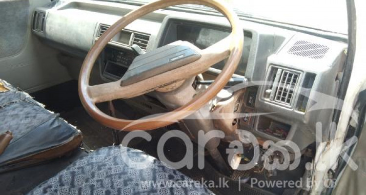 MAZDA BROWNY 1987