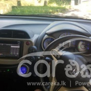 HONDA FIT GP1 2013