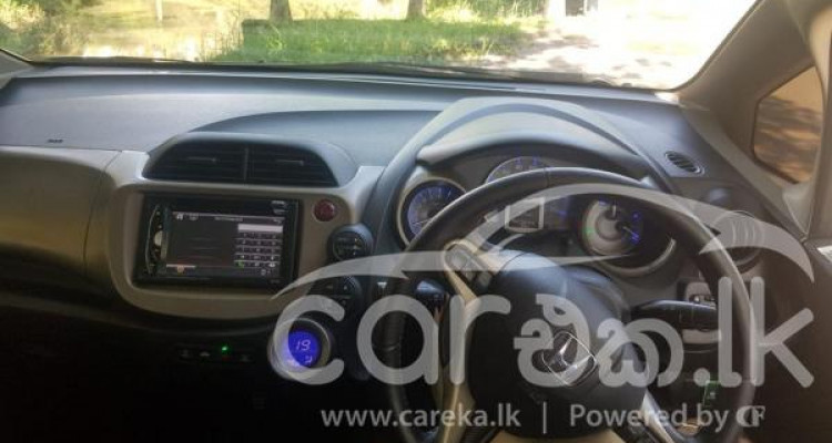 HONDA FIT GP1 2013