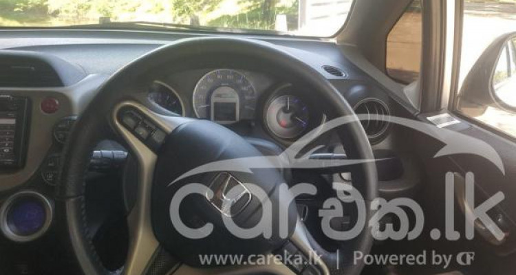 HONDA FIT GP1 2013