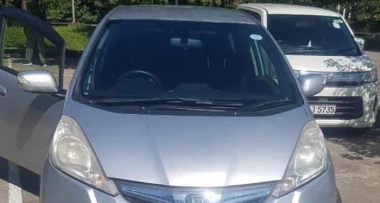 HONDA FIT GP1 2013