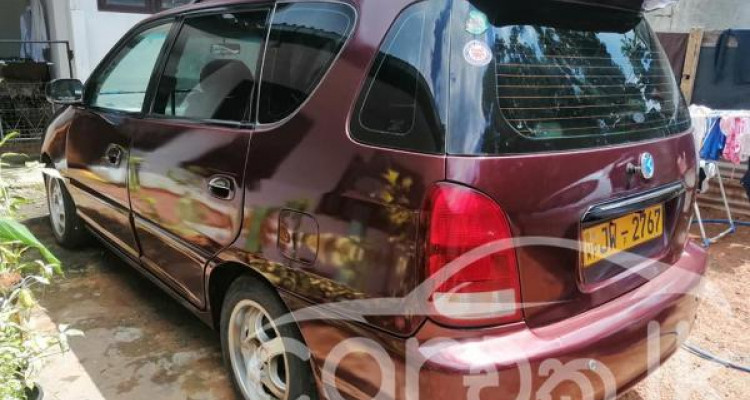 KIA CARENS 2001