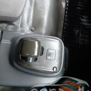 ISUZU ELF FREEZER 2009