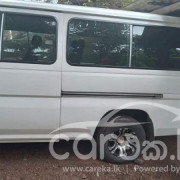 NISSAN CARAVAN 1991