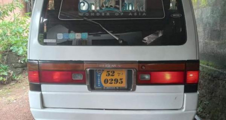 NISSAN CARAVAN 1991