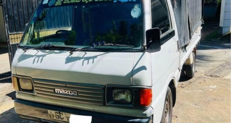 MAZDA BONGO 1995